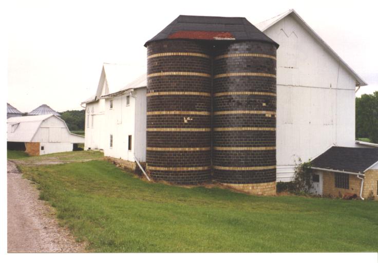 George Benton Fry dairy barn (1992)